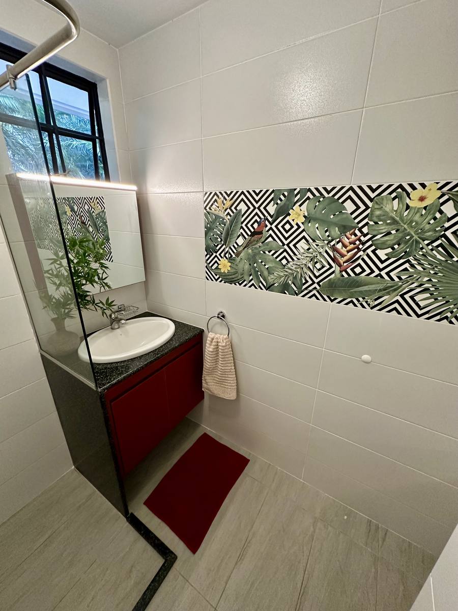 The Hedge - Gallery 18