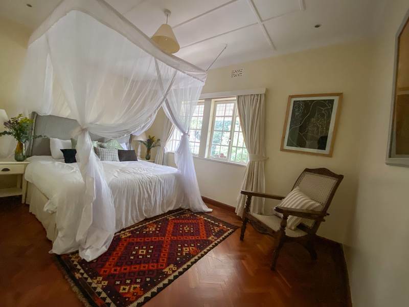 Petrea Cottage - Gallery 32